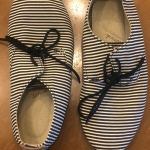 Brand New Sanuk Shoes